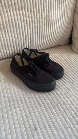 Toddler shoes brand new 9.0