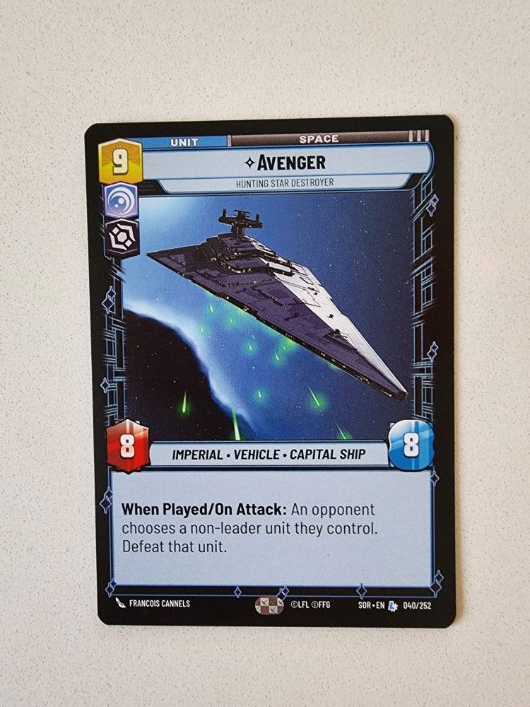 Star Wars Avenger 40/252