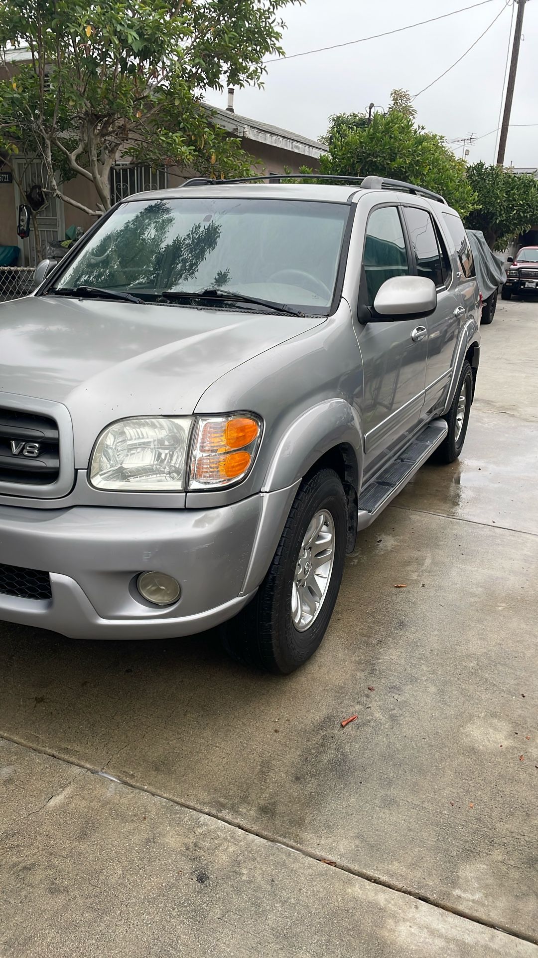 2004 Toyota Sequoia