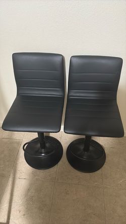Set of 4 Black Bar Stools