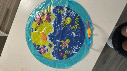 Tummy time water play, Mat