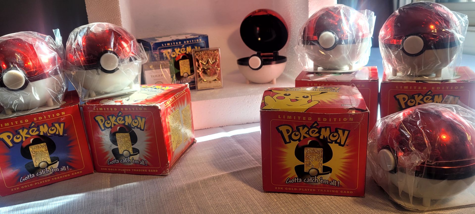 (6) 1999 23 karat Pokémon Gold plated trading cards