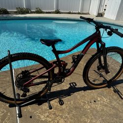 Giant Medium Trance X Advanced Pro 29er 3 Mountain Bike