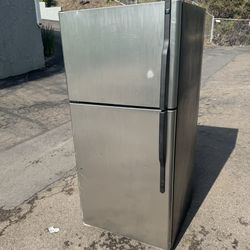 Household Refrigerator Fridge Freezer Great For Garage Or Brewing/kegerator Conversion (read Description)