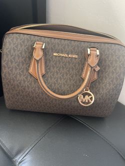 Hand Bag Super Condishon Pick Up Raseda And Vanowen 