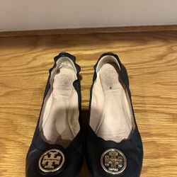 Tory Burch Ballet Flat Size 8 Black With Gold Logo