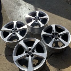 5th Gen Camaro SS stocks 