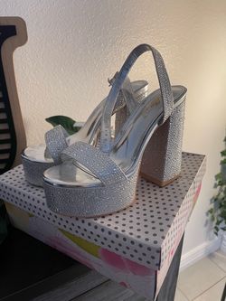 Heels silver