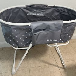 Little Dipper Dog Bath Tub and Wash Station for Bathing Shower and Grooming, Elevated Foldable and Portable, Indoor and Outdoor, for Small and Medium 