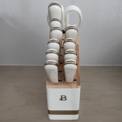 Beautiful 12 Piece Stainless Steel Knife Set