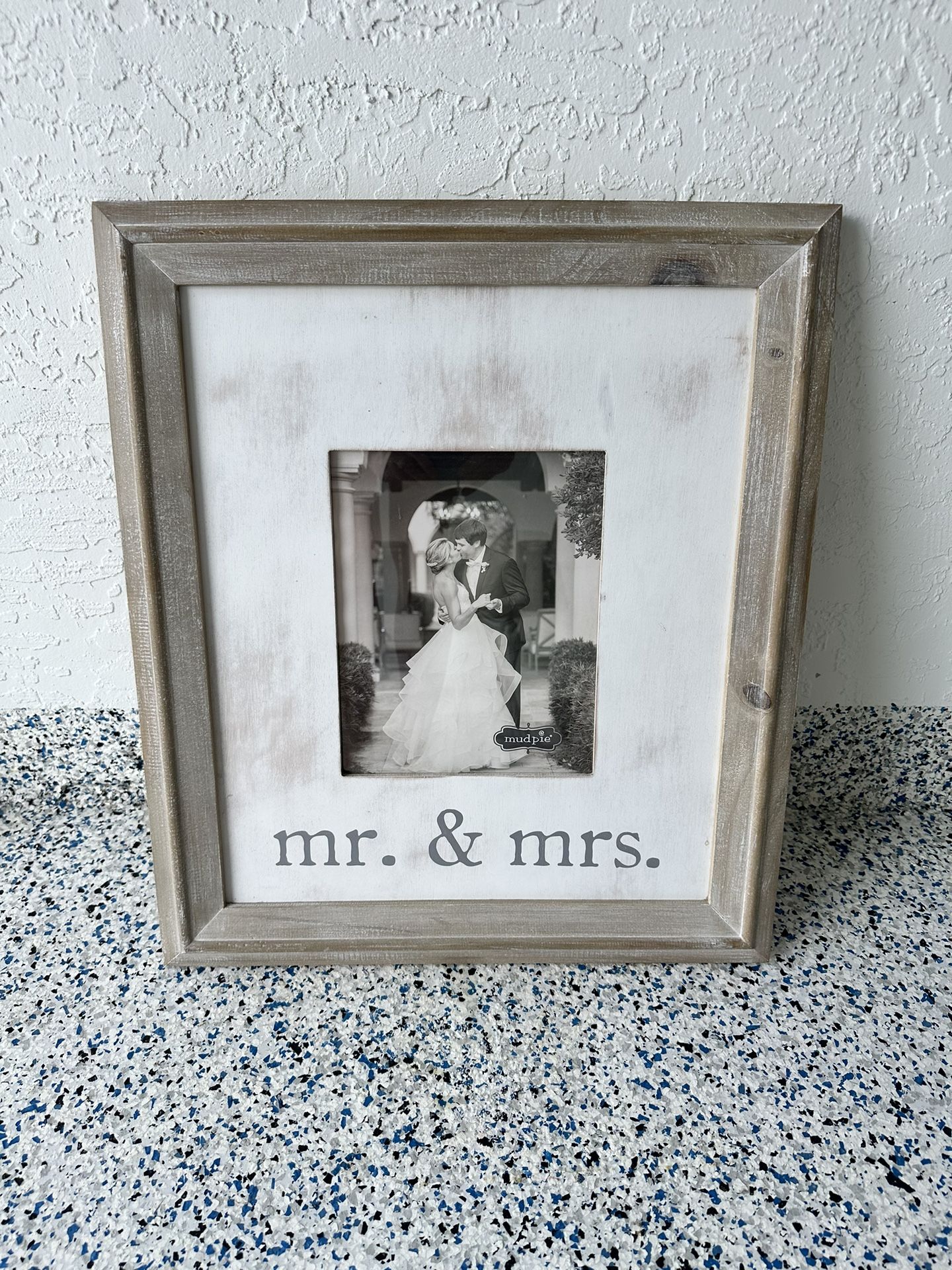 Mr And Mrs Frame