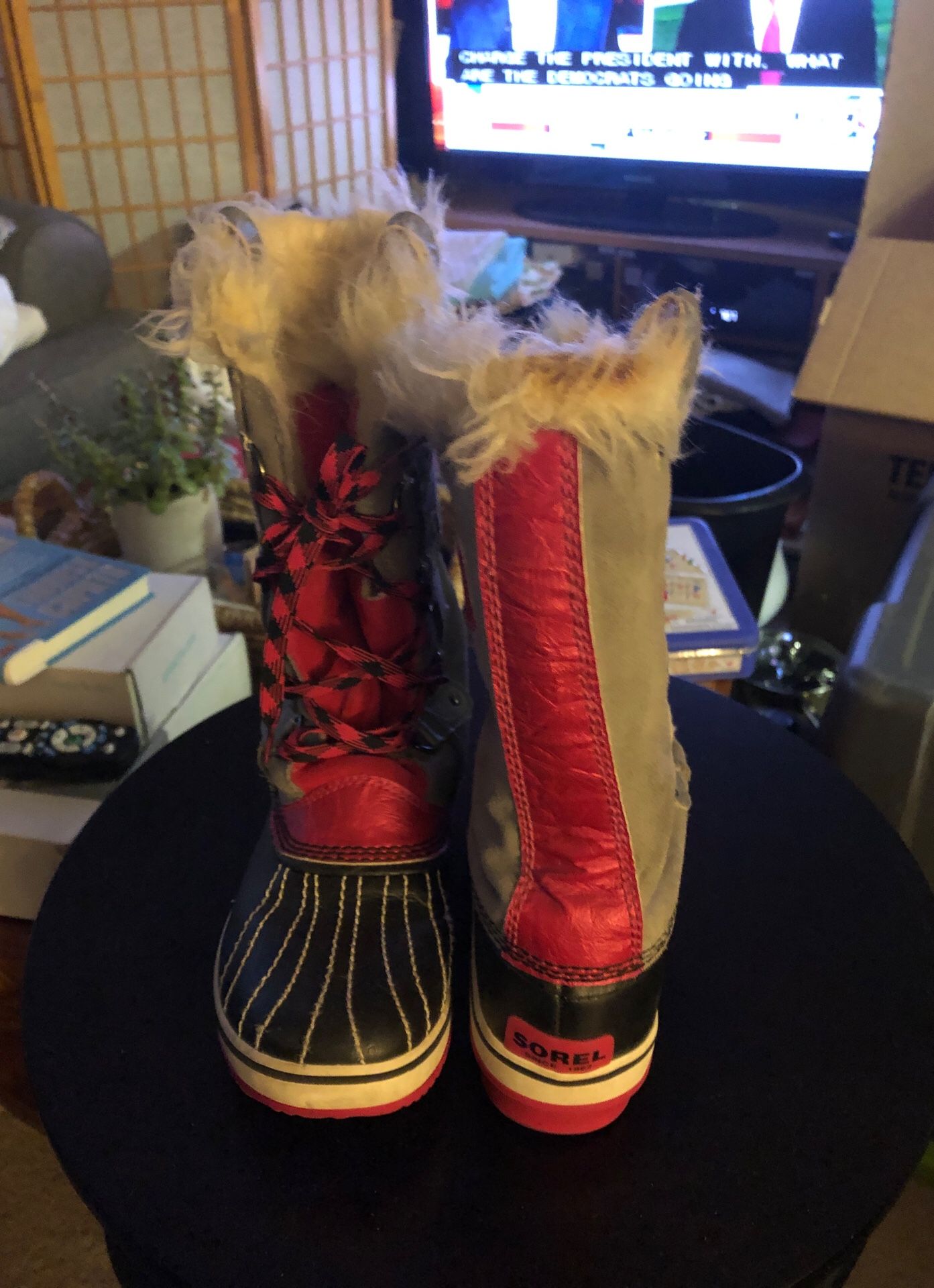 Sorel boots size 6