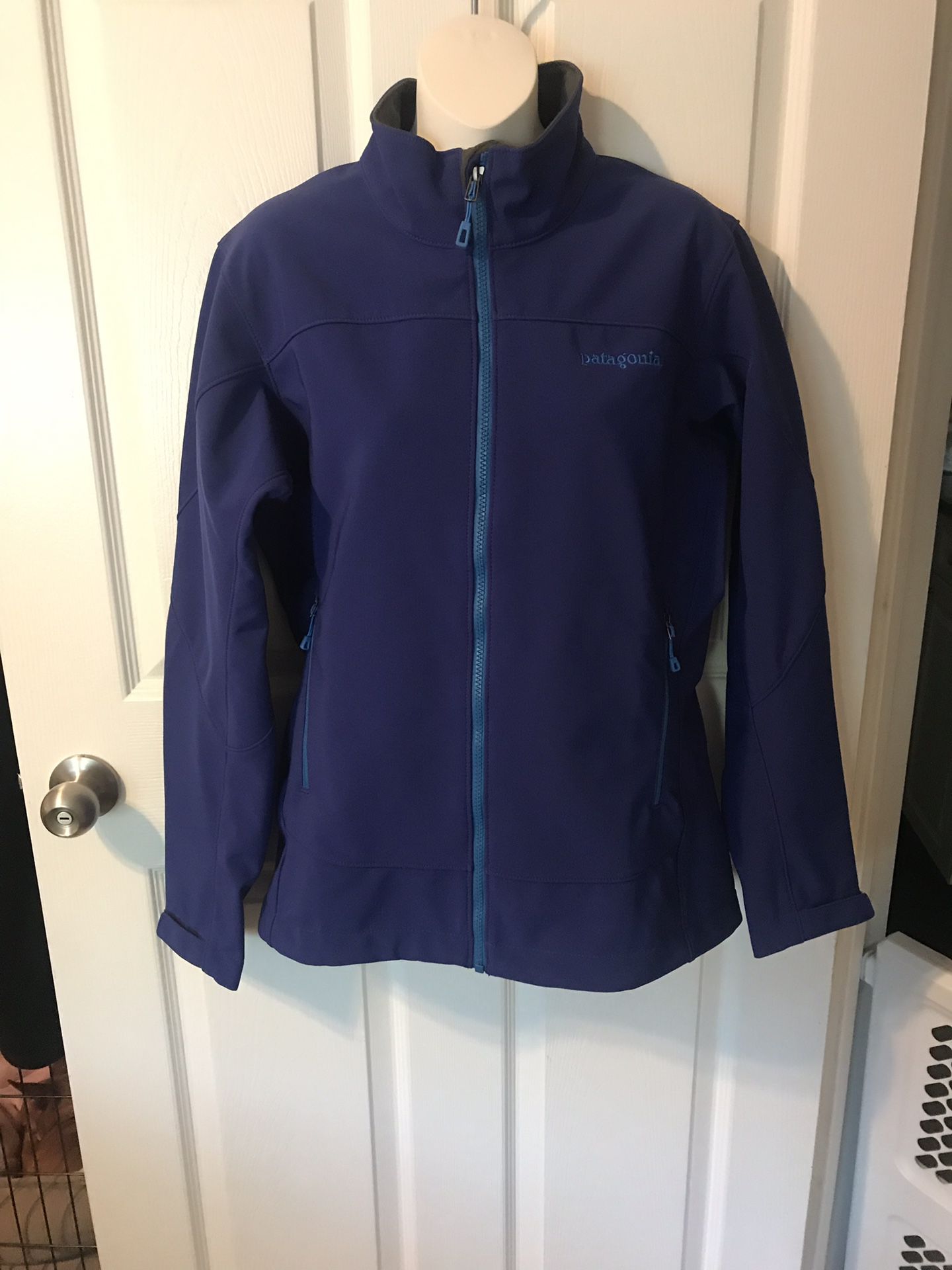 Women’s WindProof Patagonia Adze Zipup Jacket New With Tags