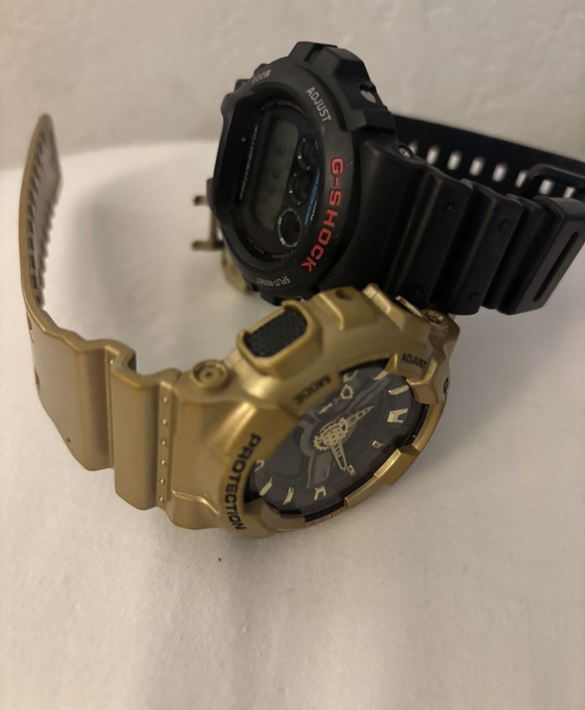 G Shock Watch Men’s Black/Gold 40$ For Both