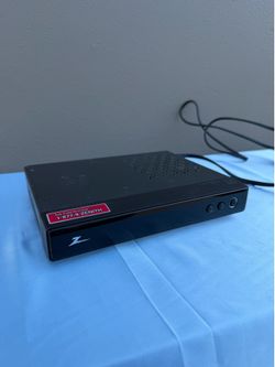 Zenith DT900 DTV Digital TV Converter Box Black, RCA/RF Coax, 480i