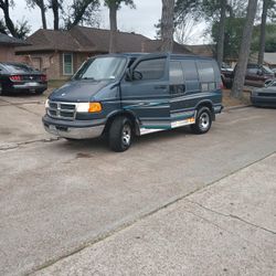 Dodge Ram 1500 Van 2001 3.9