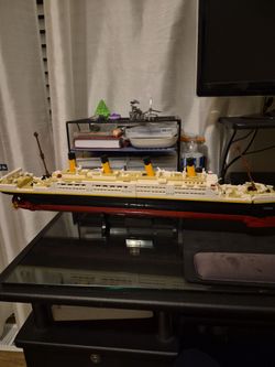 Lego titanic