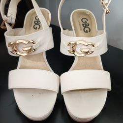 White GBG Wedge Heels 👠 Size 6 M