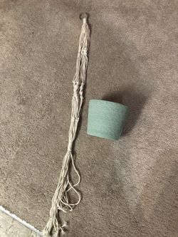 Macrame with ceramic pot