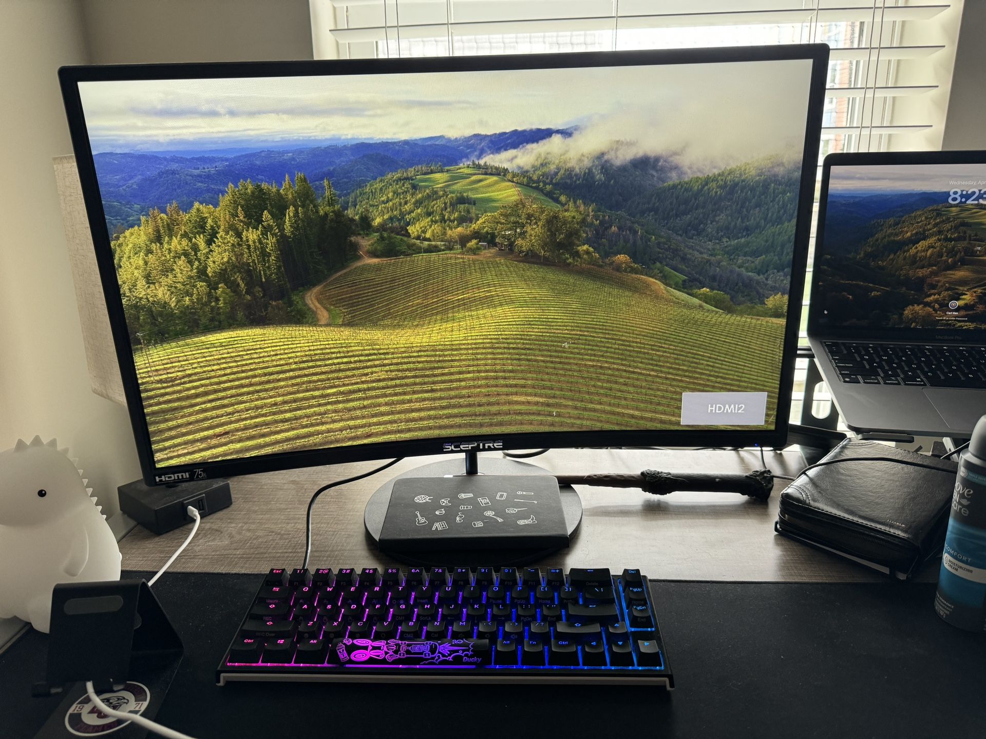 Scepter curved Monitor 27"