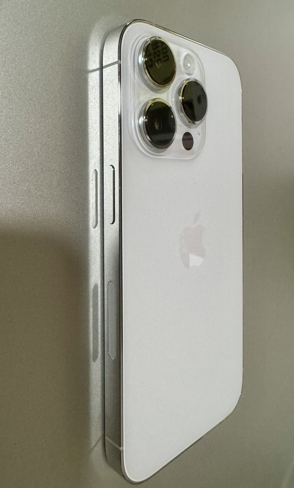 iPhone 14 Pro Silver- 128GB UNLOCKED (LIKE NEW)