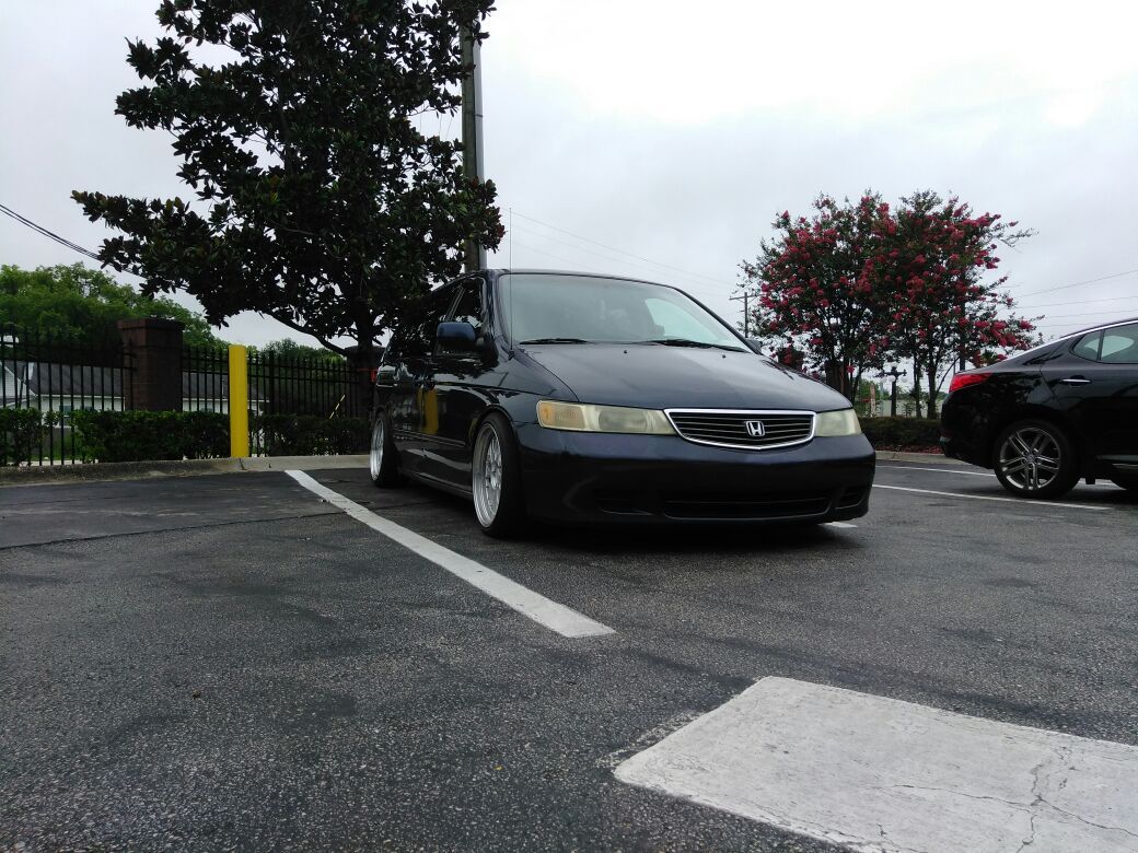 99 Honda Odyssey Slammed!