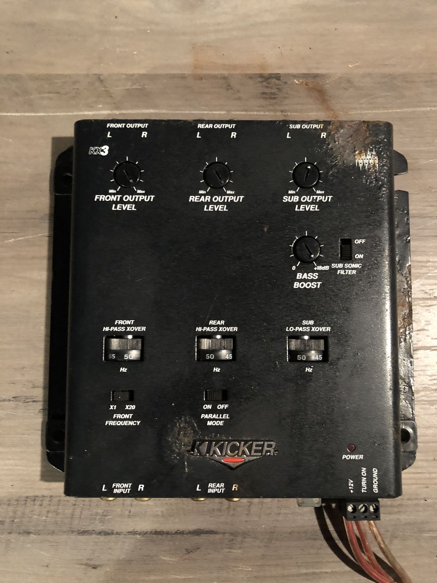 Kicker 03KX3 3 Way Crossover