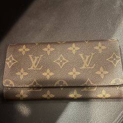 LV Wallet 