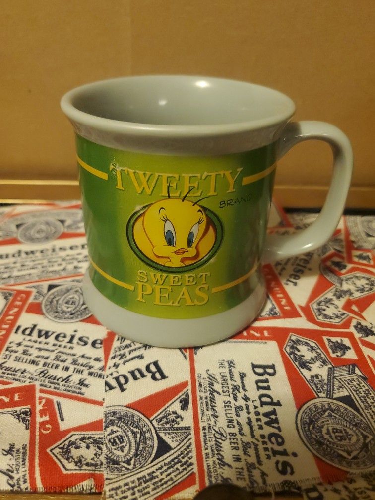 Vintage 1996 tweety sweet peas coffee cup 