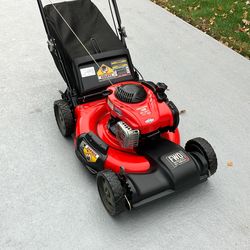 CRAFTSMAN 6.25 hp 150cc  FRONT WHEEL  DRIVE MOWER Like 👍 New