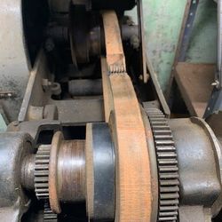 Vintage Logan Metal Lathe 210