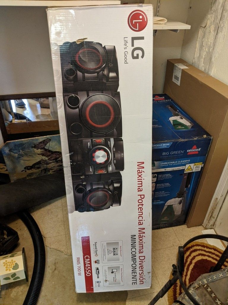LG Mini Hifi Sound System 700w Bluetooth