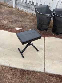On-Stage Adjustable Piano / Keyboard Bench – $40