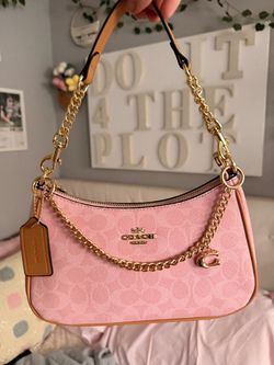 Coach Teri Pink Shoulder Bag