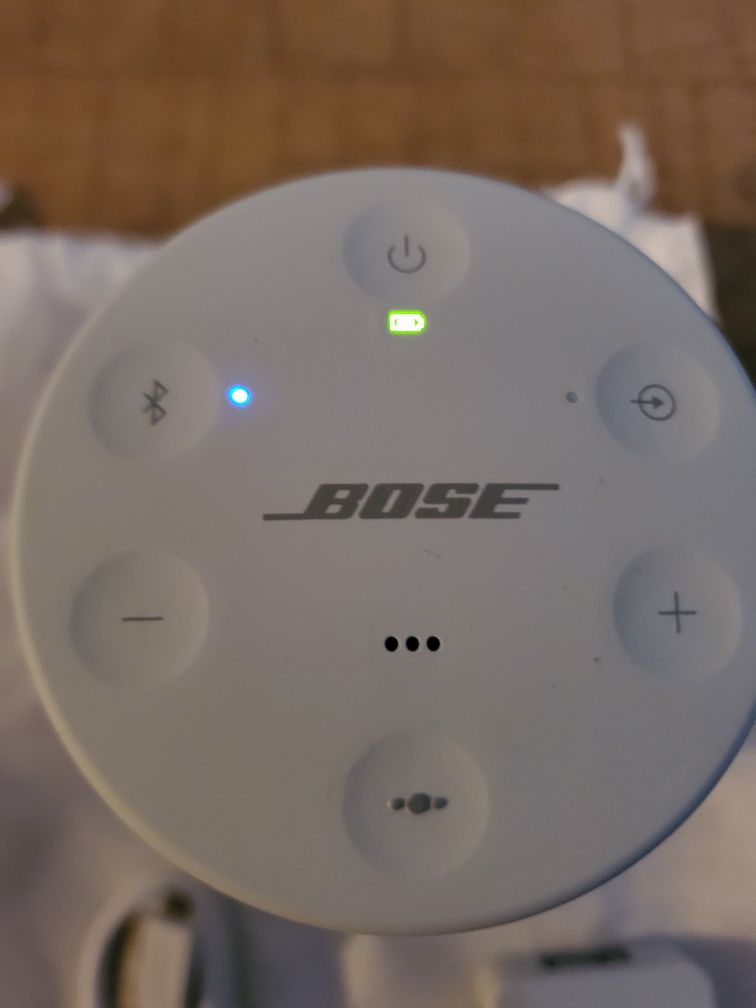 Bose Soundlink revolve