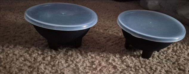 Salsa containers