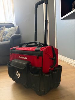 18 in. 18 Pocket Rolling Tool Bag