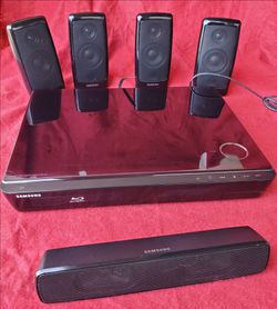 Samsung 1000-Watts 5.1-ch Blu-ray Home Theater System 3D. Receiver, 5 Speakers, Subwoofer. Remote Control &  Bluetooth Adapter.