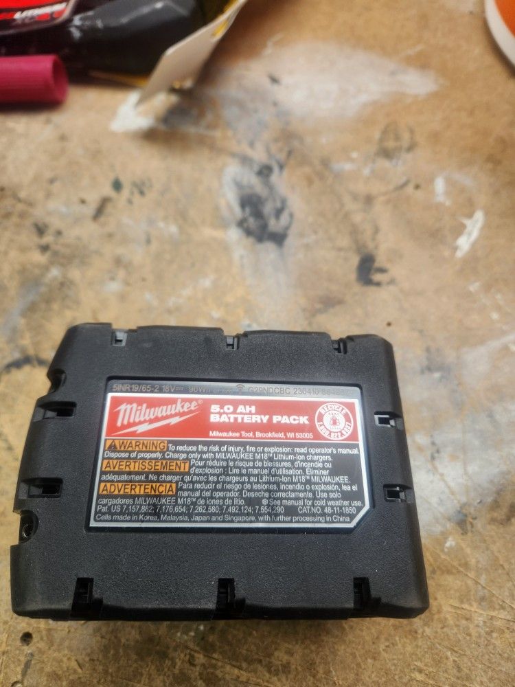Milwaukee m-18 battery
