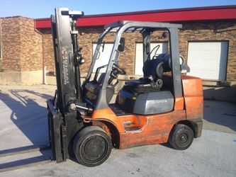 8000 LB. Capacity Heavy Duty Toyota Forklift