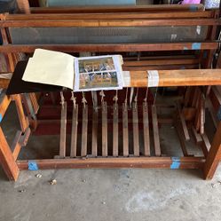 Full-size loom Gilmore loom from Stockton, California 