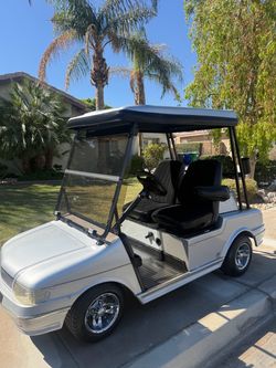 Metallic Grey Club Car Golf Cart with High-speed Motor and Stereo CD Player