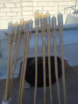 10 Tiki Torches like new