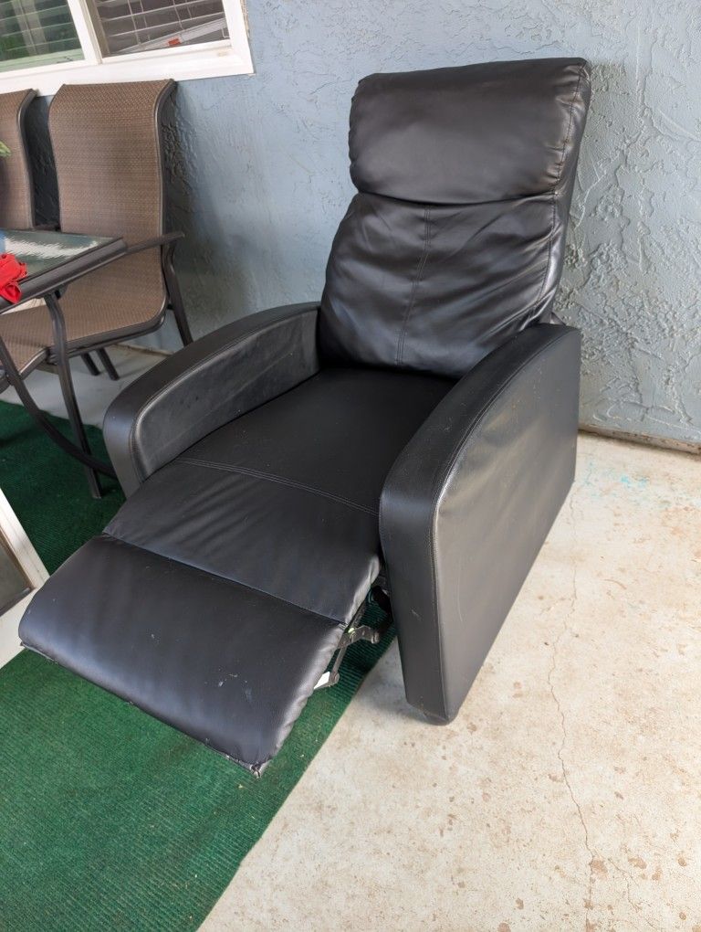 Manual Recliner