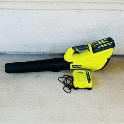 RYOBI 40V 120 MPH 550 CFM Cordless Battery Leaf Blower With 4.0 Ah Battery and Charger