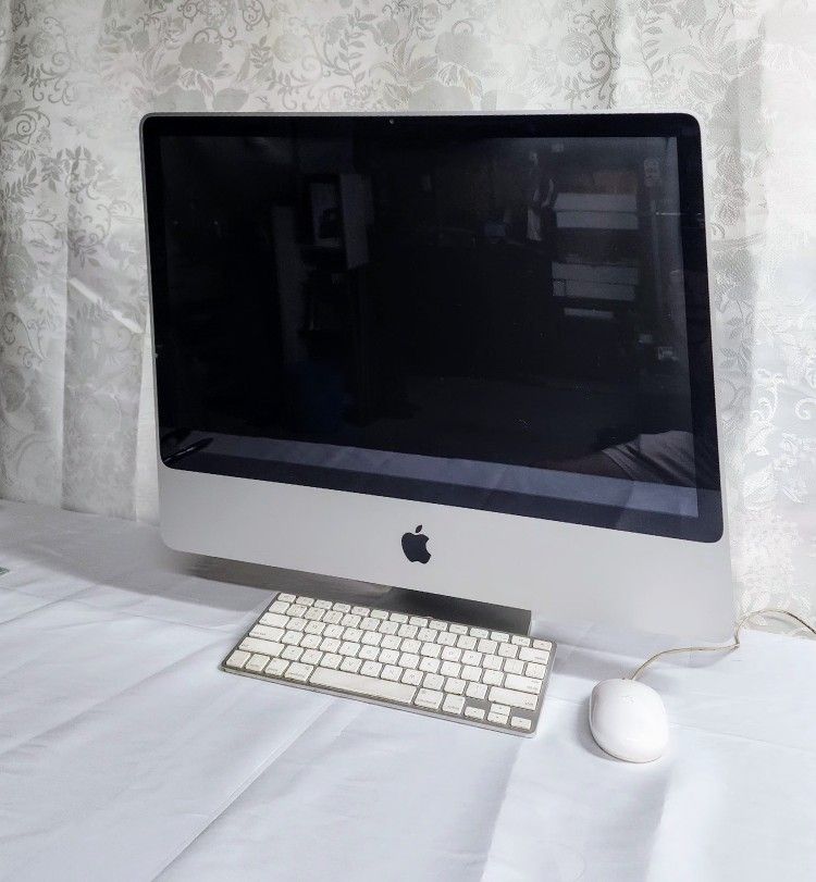 Apple iMac A1311 21.5 inch Desktop 8gb Memory Mid 2010 Computer 1TB Hard Drive
BEING SOLD AS IS - IT IS LOCKED - CAME OUT OF STORAGE LOCKER WORKING