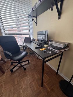 Desk and desk chair