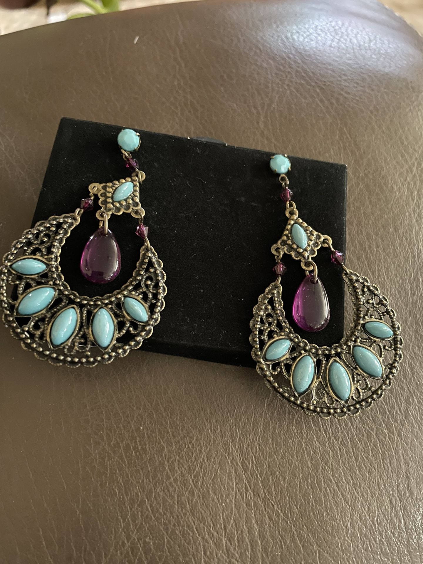 Avon Half Moon Dangle Earrings Pierced Faux Turquoise & Amethyst