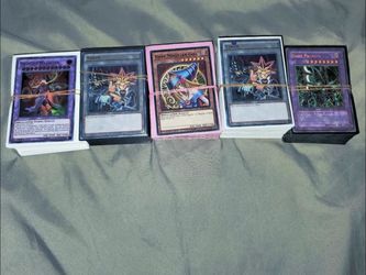 YU-GI-0H: ( 4 ) DARK MAGICIAN & ( 1 ) DARK MAGICIAN GIRL ( ‘ ‘ CARDS ‘ ‘ )