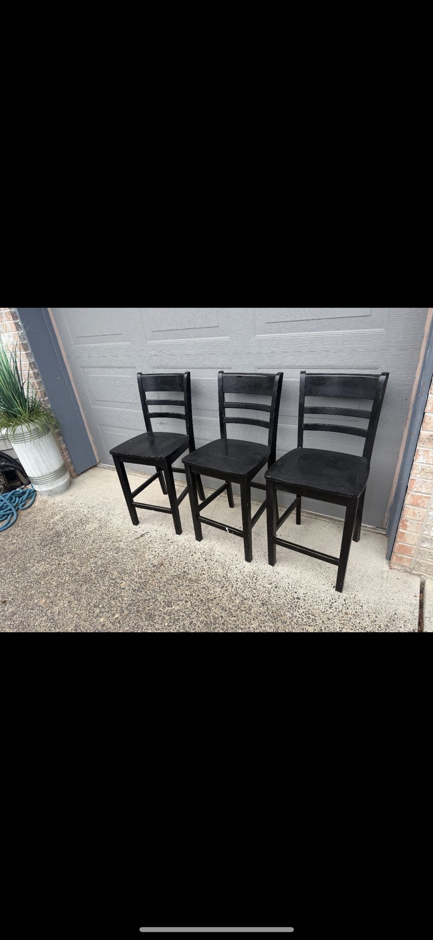 3 Bar Stools